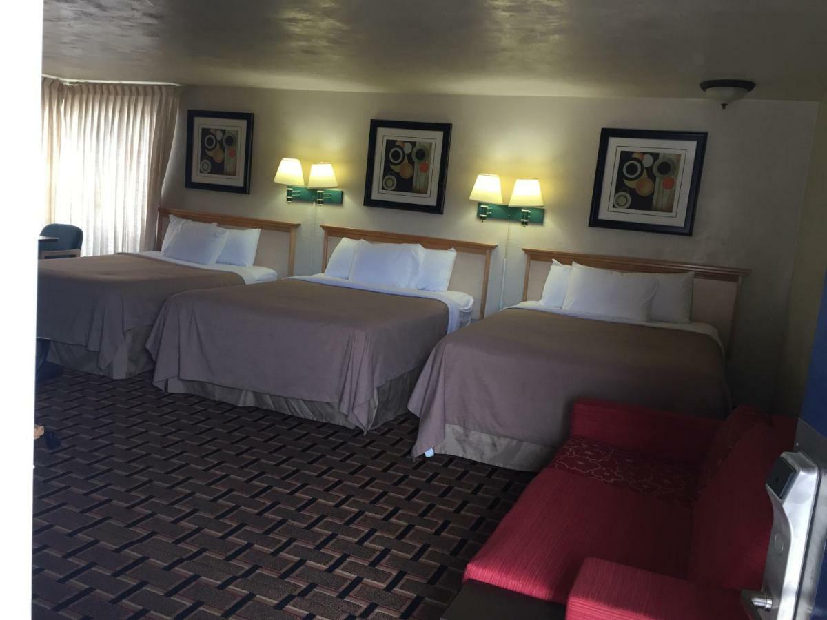 Motel Economy *